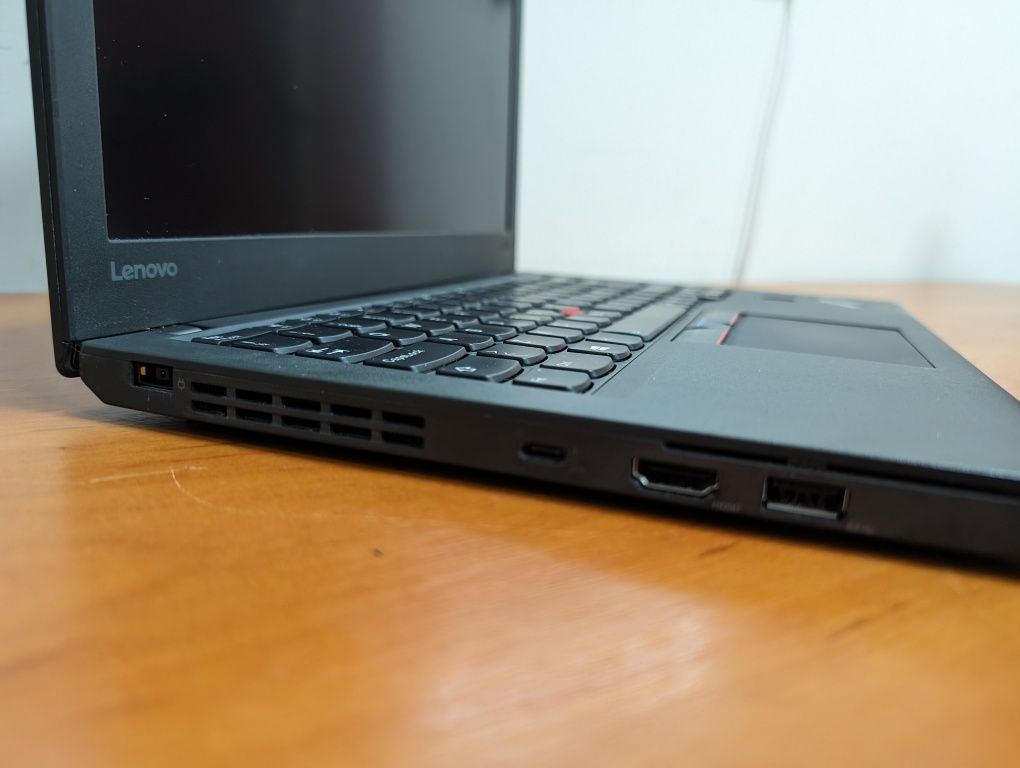 Ноутбук Lenovo ThinkPad X270/12.5/i5-7200U/8/512/FHD