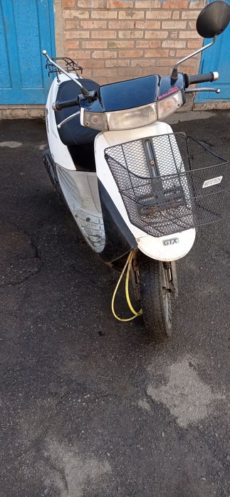 Продам під ремонт або на запчастини