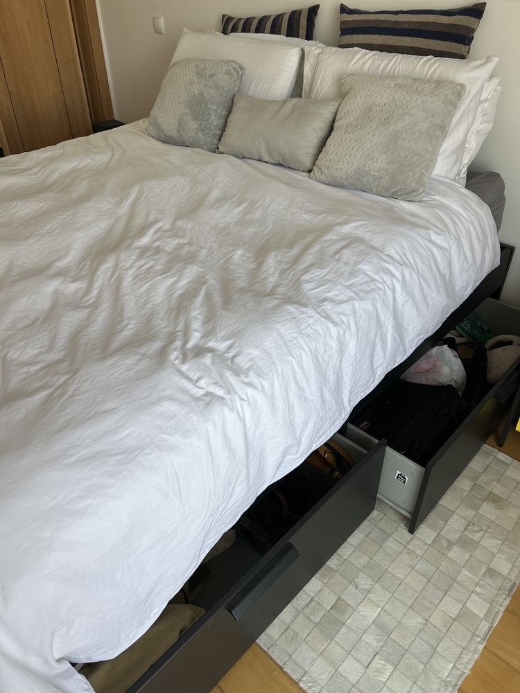 Cama Ikea Queen com arrumação e Colchão Queen