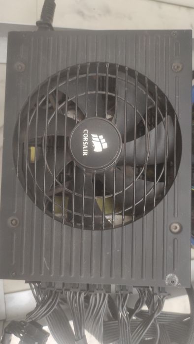 Corsair ax1200i 80+ gold и куча кабелей