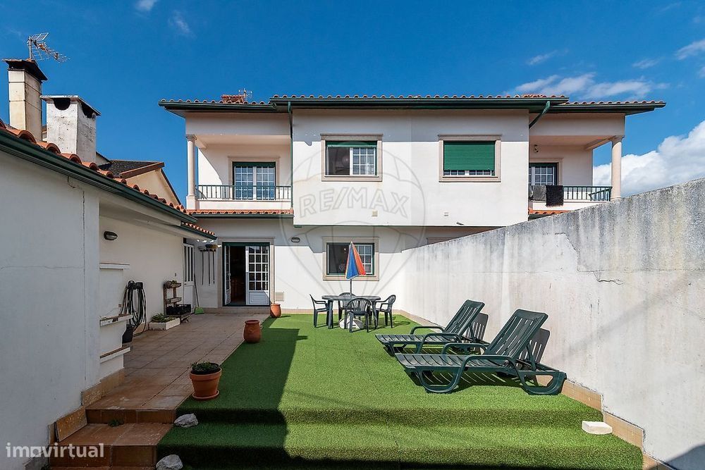 Moradia T4 para venda