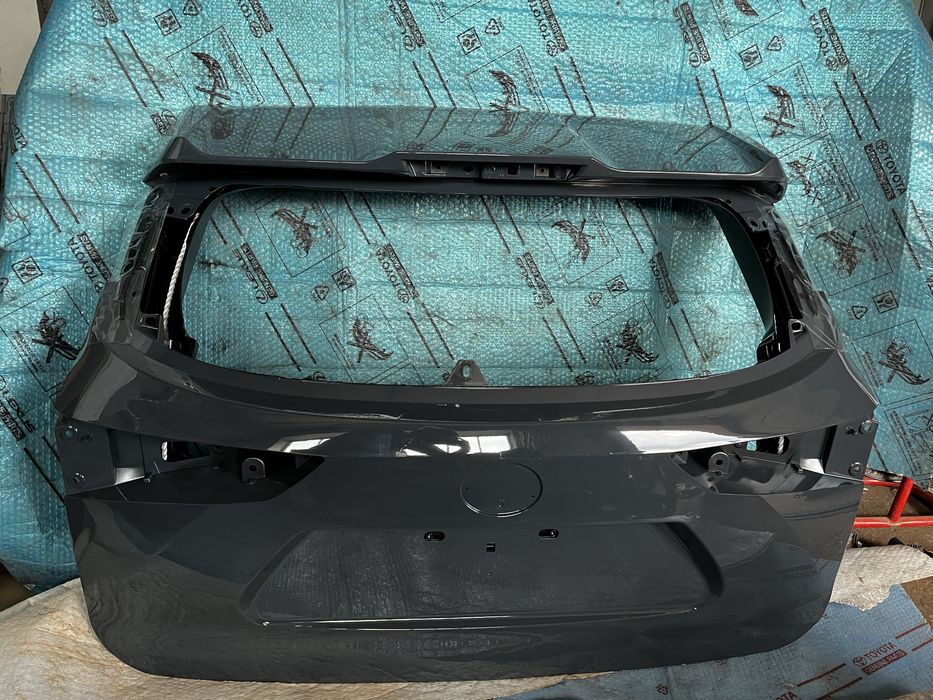 TOYOTA HIGHLANDER 19- klapa tył tylna pokrywa 1H5