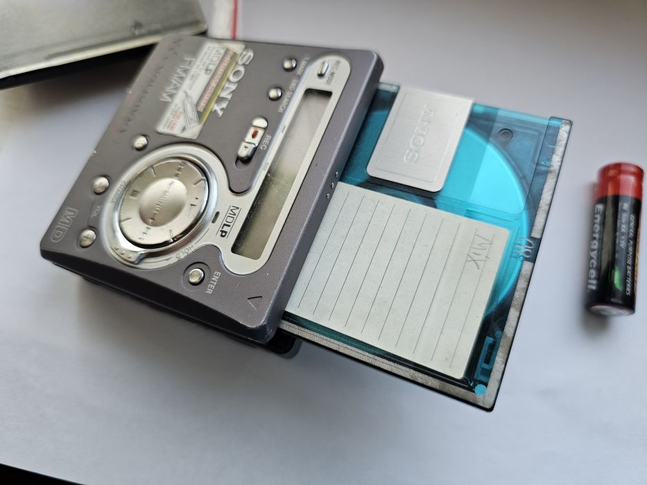 MD Плеєр Sony Walkman MZ-G750 Робочий