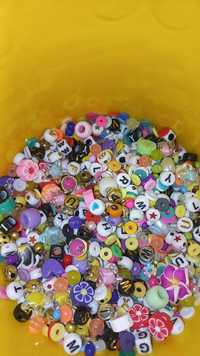 Bead confetti i charmy