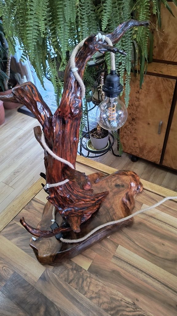 Lampa noca drewniana