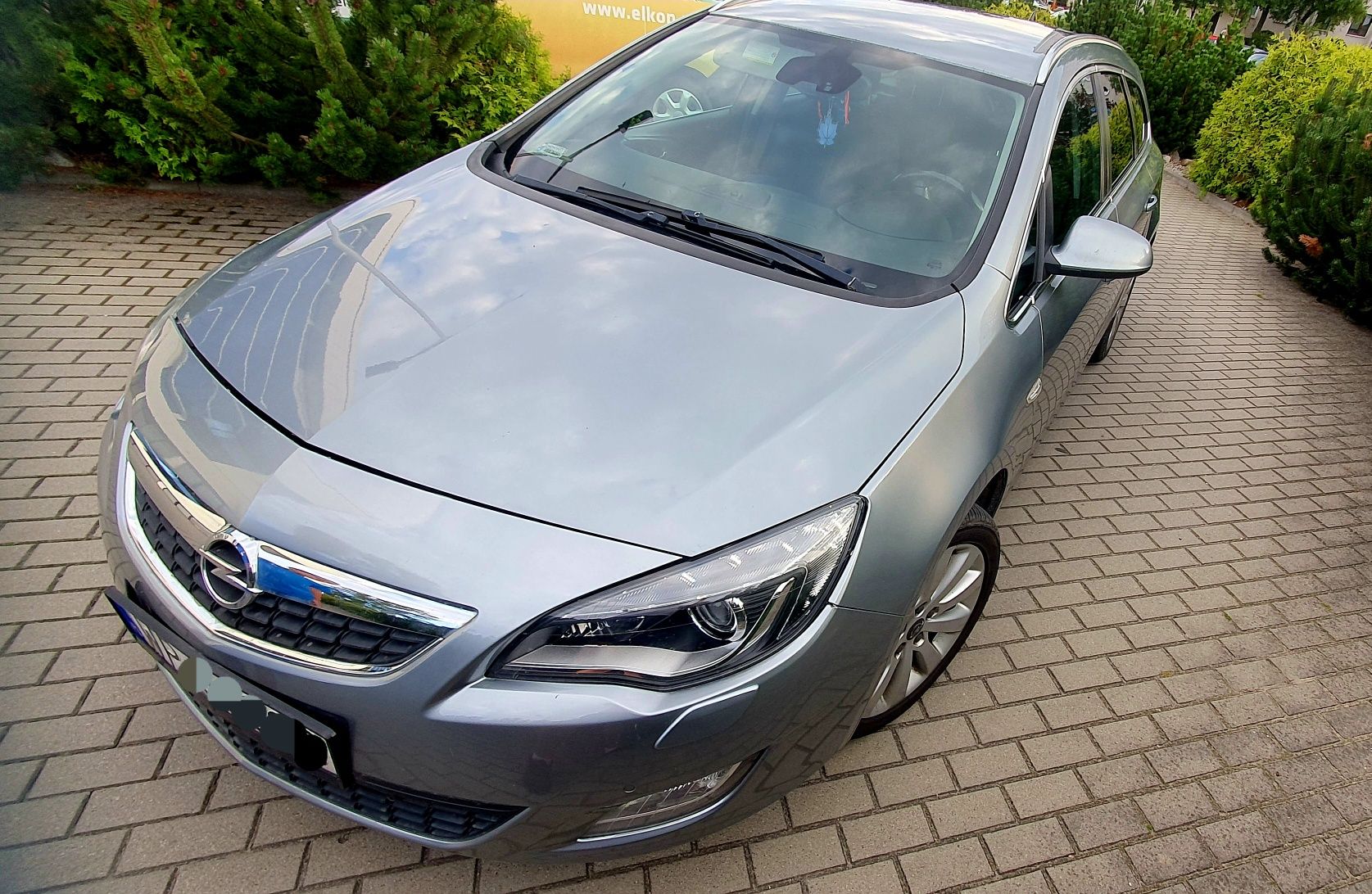 Sprzedam Opel Astra J 2.0 cdti 2011r.