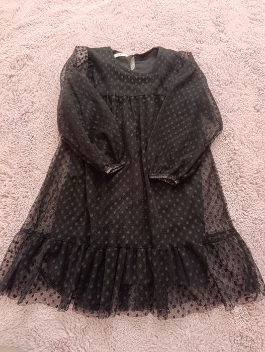 Сукні на дівчинку 122 р