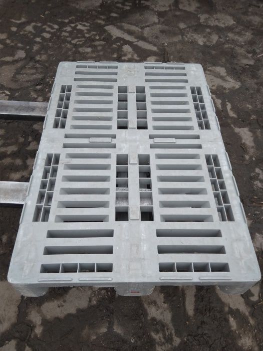 PALETA H1 euro 120X80 używane szare plastikowe palety H1 szare 180zł