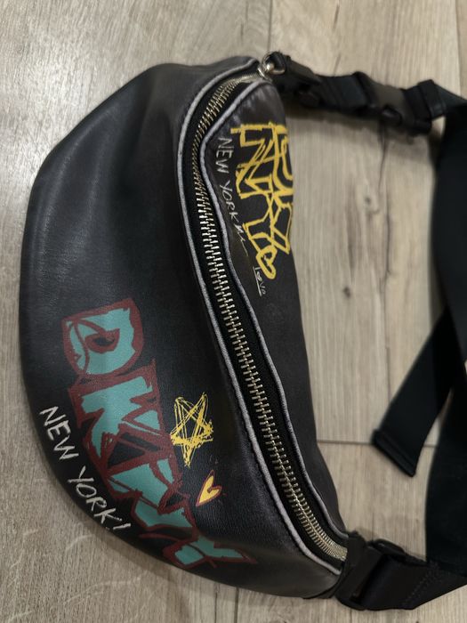 Бананка dkny чорна