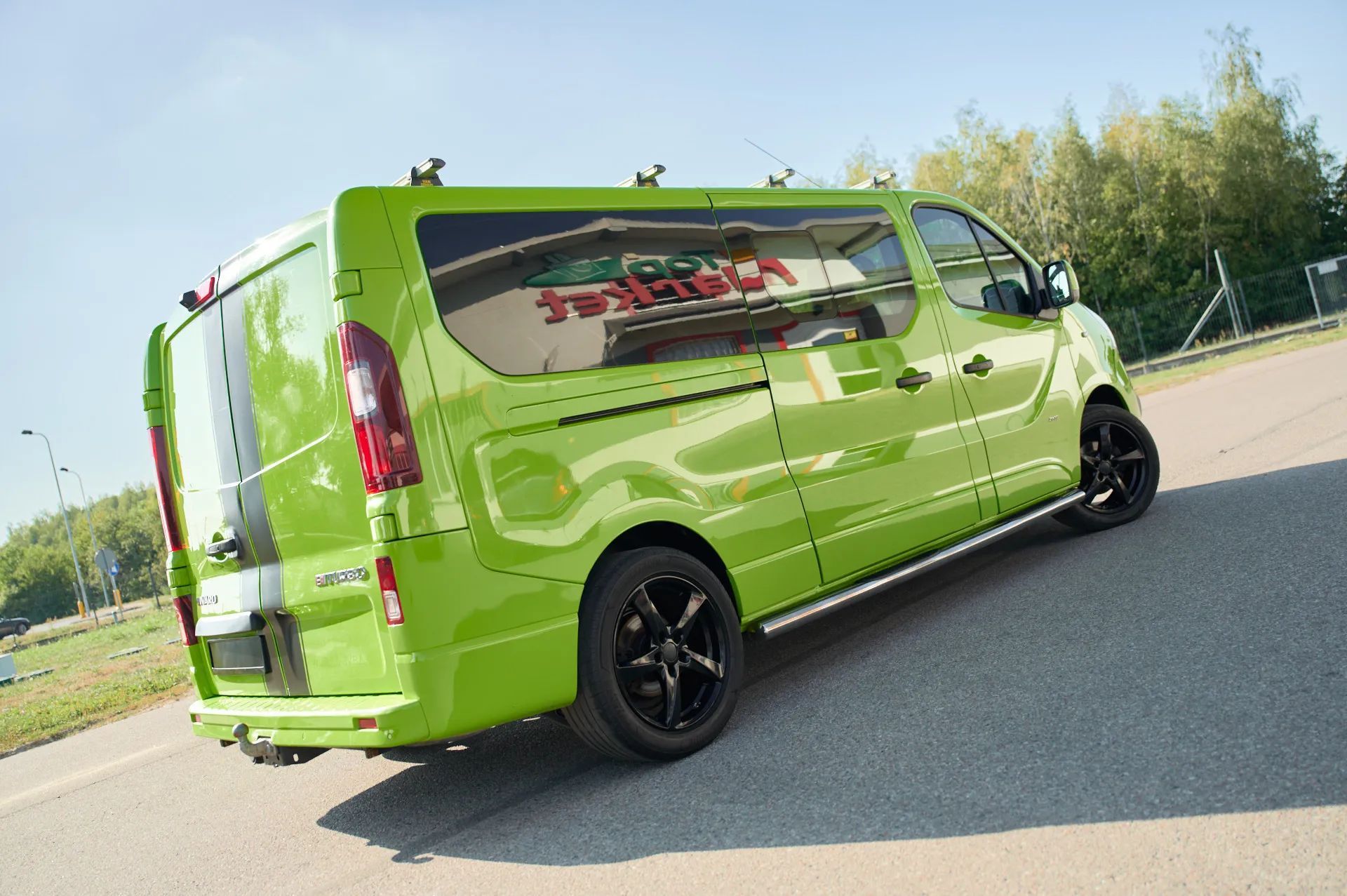 Opel Vivaro Unikat!! Skóra Alcantara Navi Kamera Alu18 Grzane fotele Tempomat Hak