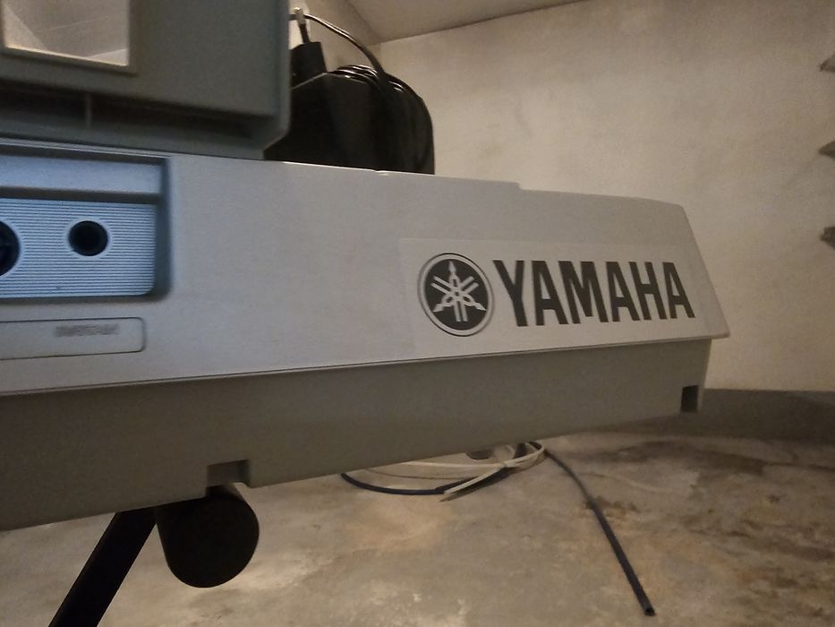 Piano portátil YAMAHA