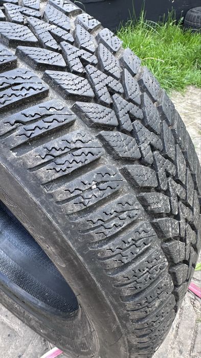 Зимові шини Dunlop 195/50 R15