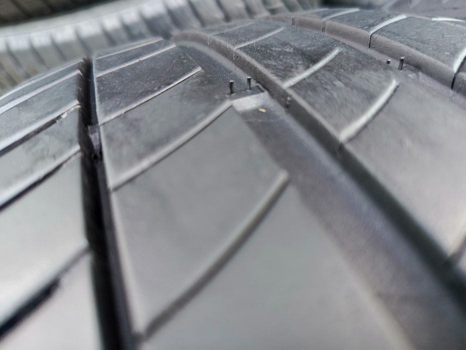 Sprzedam prawie nowe opony Michelin 205/45 r17