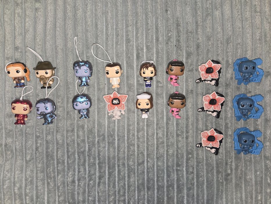 Іграшки Kinder Дивні Дива  (Очень странные дела)