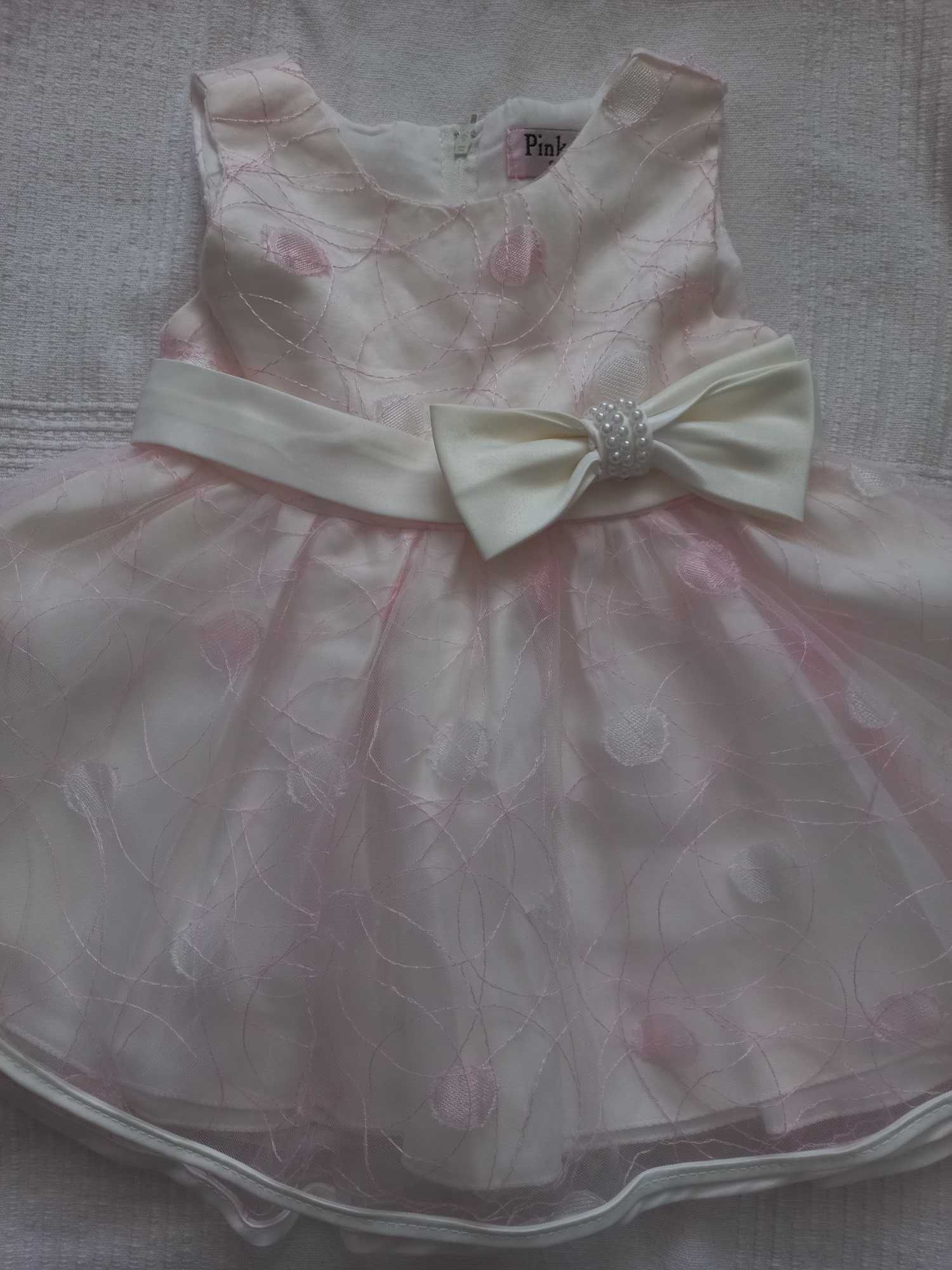Śliczna falbaniasta sukienka niemowlęca