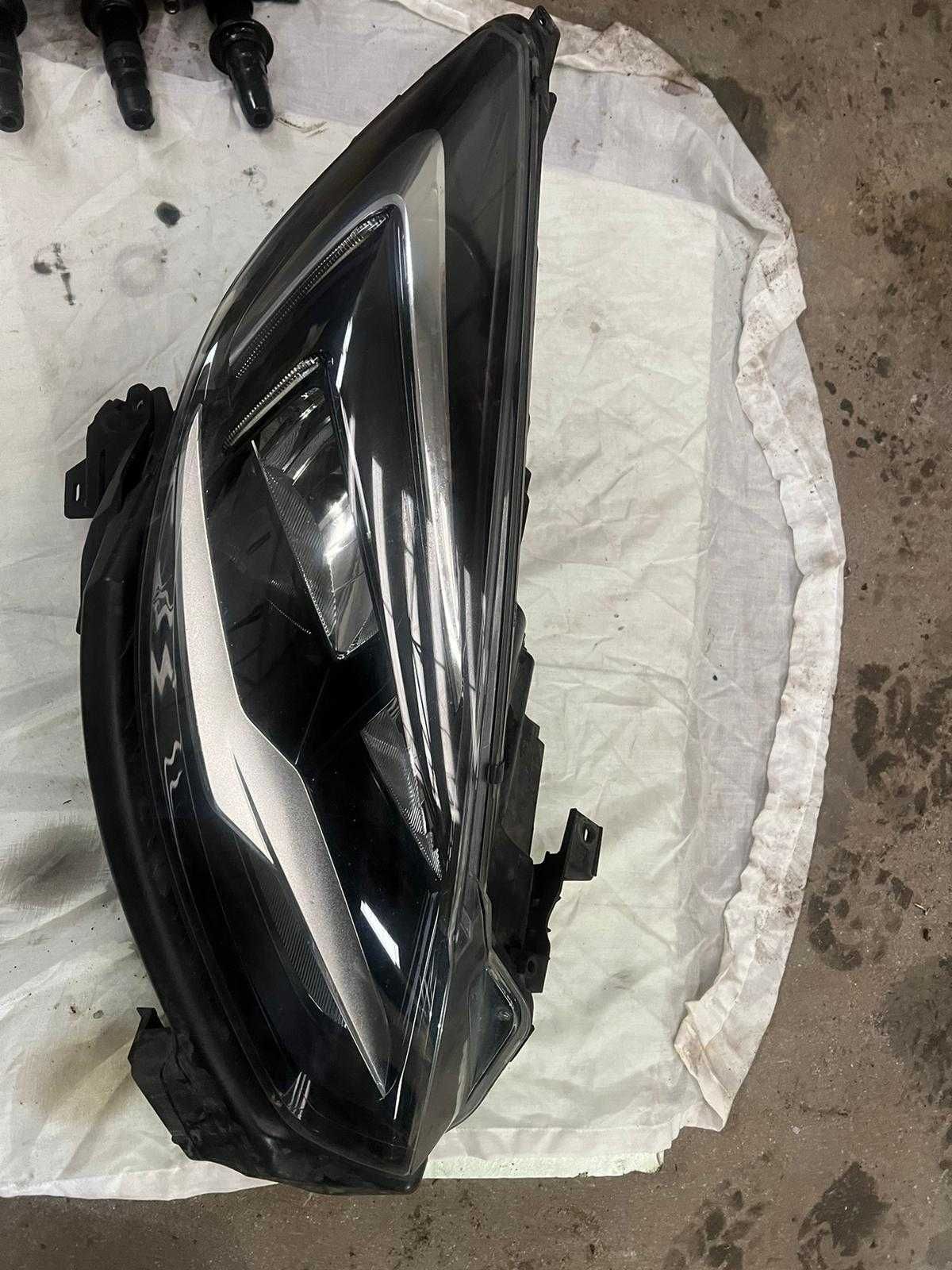 Lampa Opel Zafira C lift prawa kompletna oryginał europa