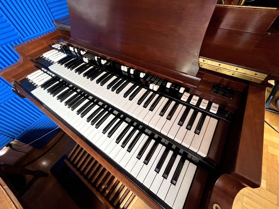 Hammond B3 Leslie 145