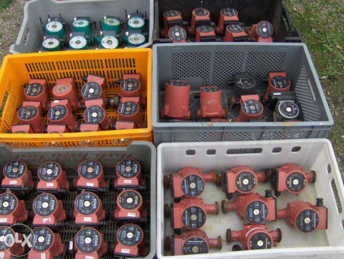 Pompa CO Grundfos UPS 25-40 UPS 25-50 Wilo Bosch Vaillant SOLAR