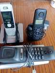 Zestaw uszkodzonych telefonów
