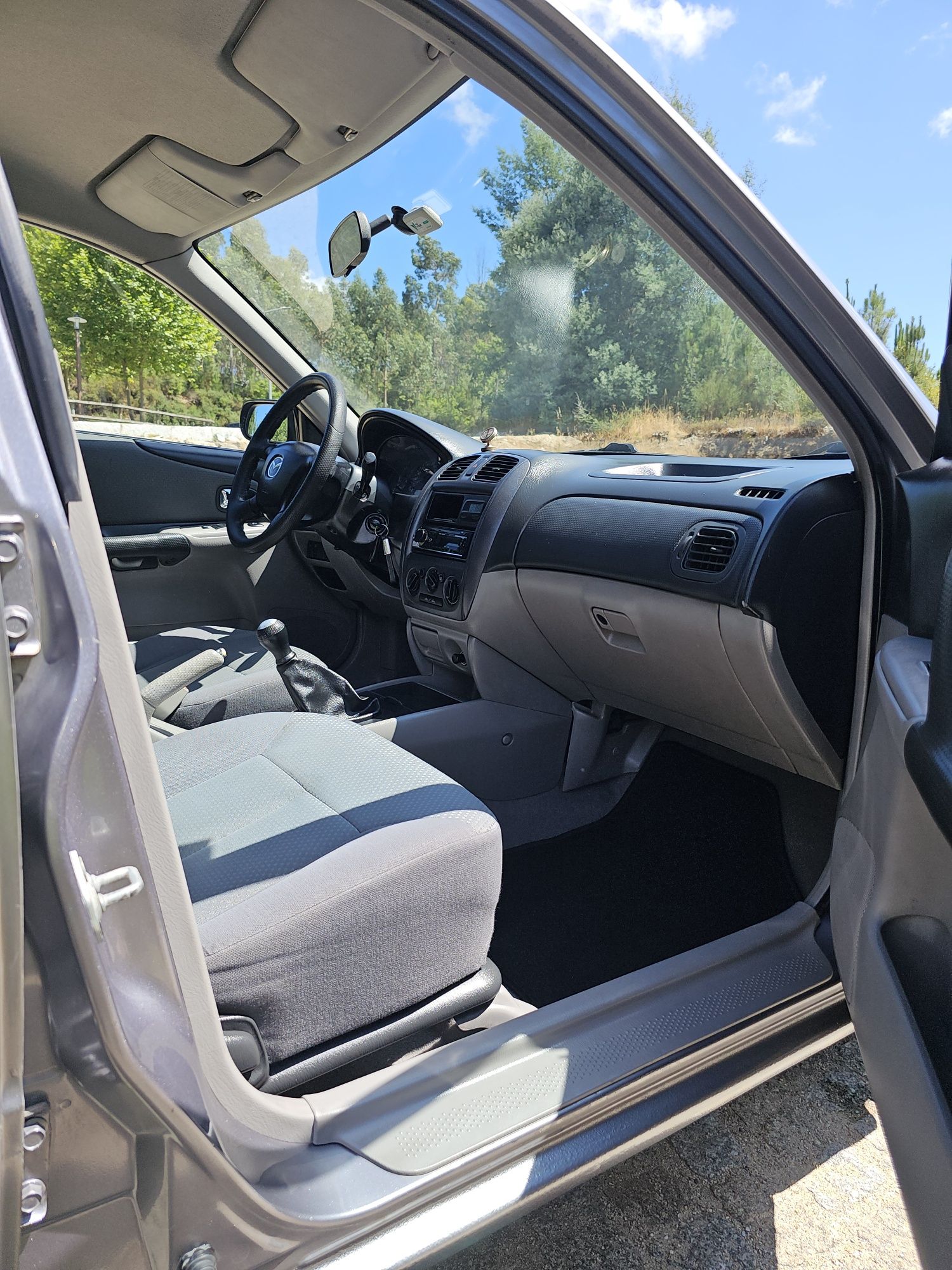 Vendo Mazda 323F