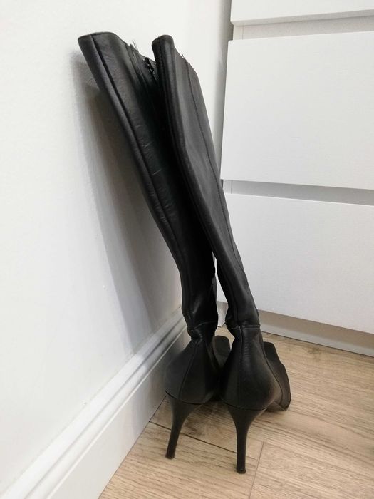 Skórzane kozaki czarne na wysokim obcasie rozm. 39