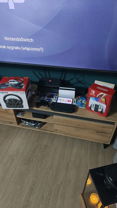 Nintendo switch OLED zestaw .stan idealny