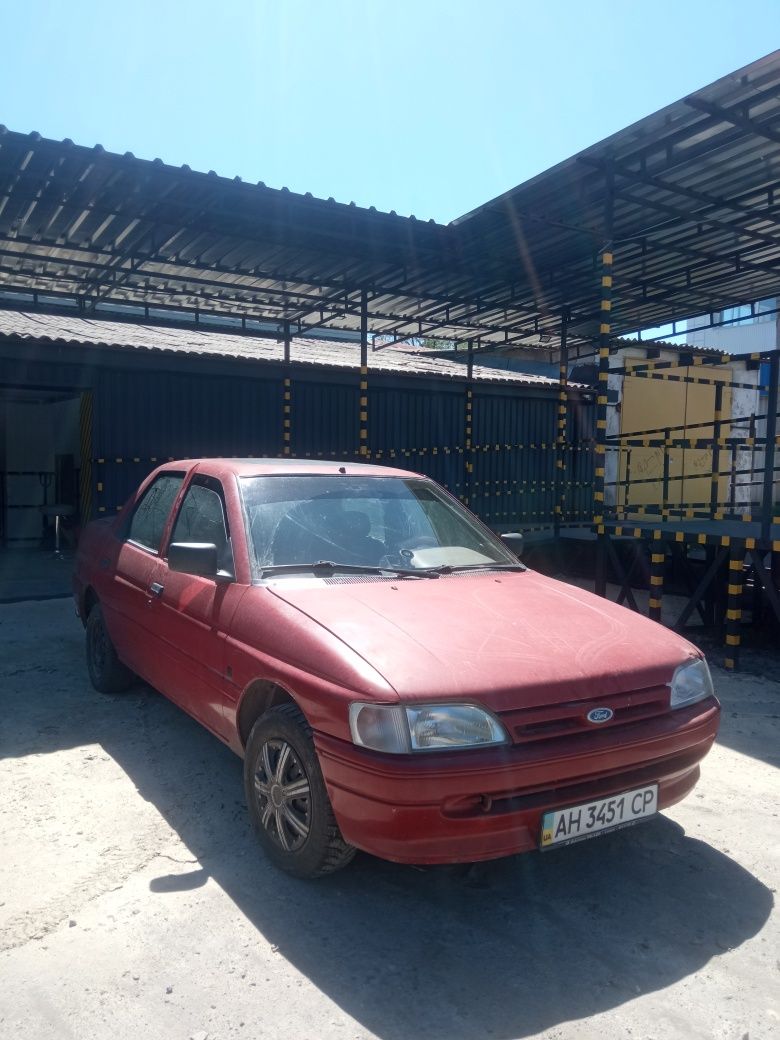 Ford Orion 1992, 1.6 i 16v (105 лс)