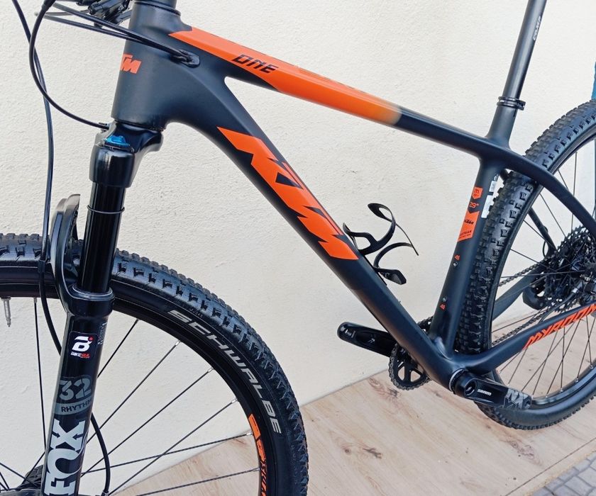 JF-Bikes Bicicletas KTM Myroon Carbono 12v M e L.