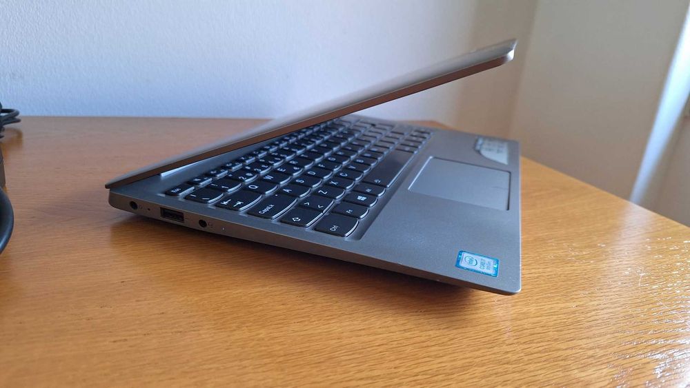 Lenovo 320s Core i7-8550U 3.7GHz- 8GB Ram- SSD 256GB- NVidia