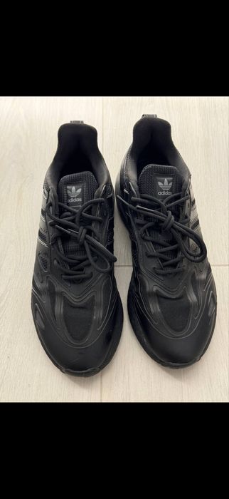 Продам кроссовки Adidas