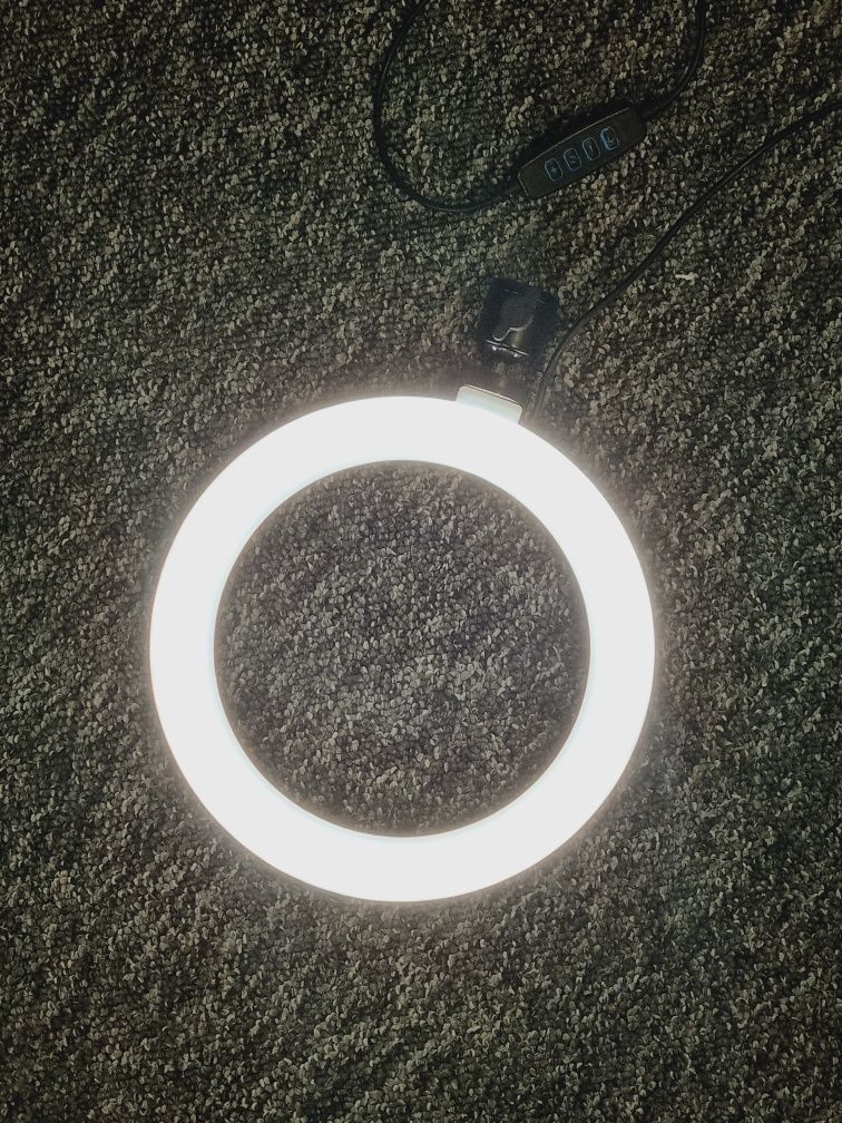Ring oświetleniowy na statyw