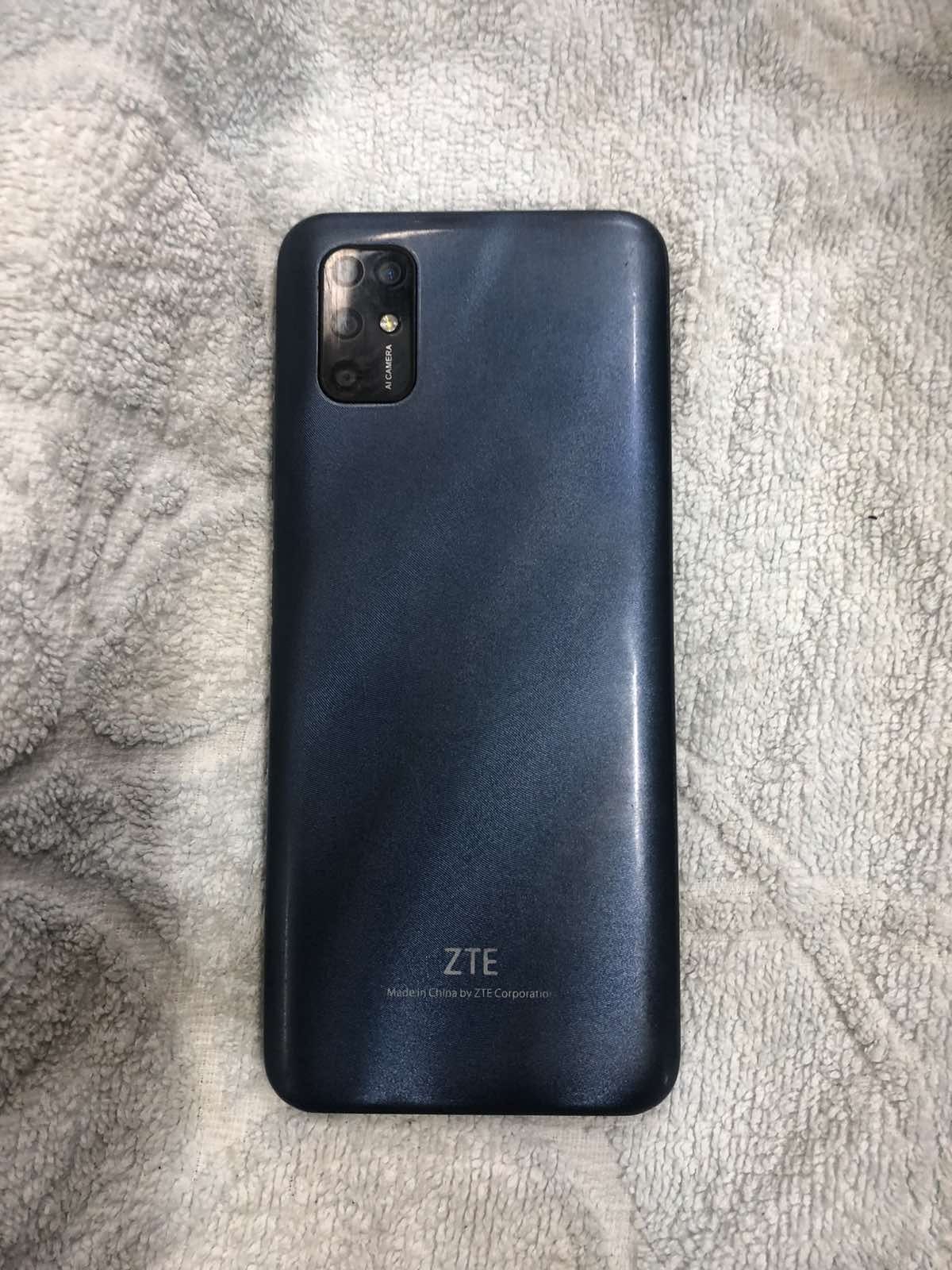 Продаю телефон ZTE в нормальном состоянии