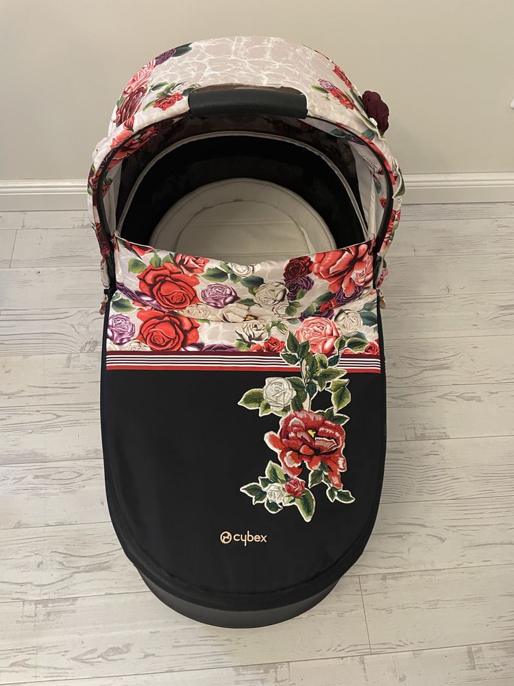 Cybex Priam 2.0 Lux Spring Blossom