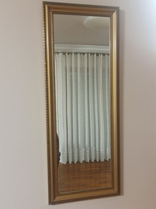 Moldura antiga acabamento em ouro velho com espelho