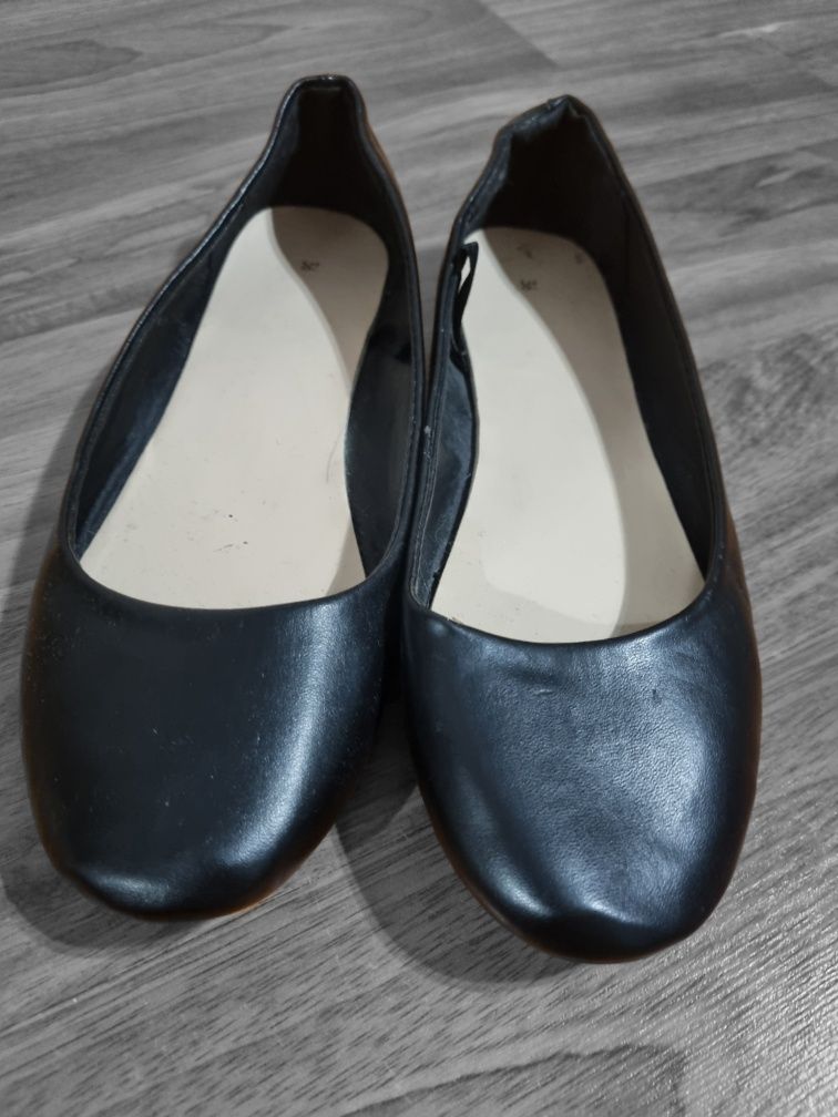 Baleriny CCC roz 36 23 cm wygodne i lekkie buty