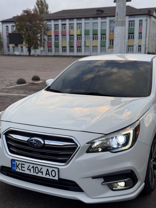 Продам Subaru Legacy  limited 2019