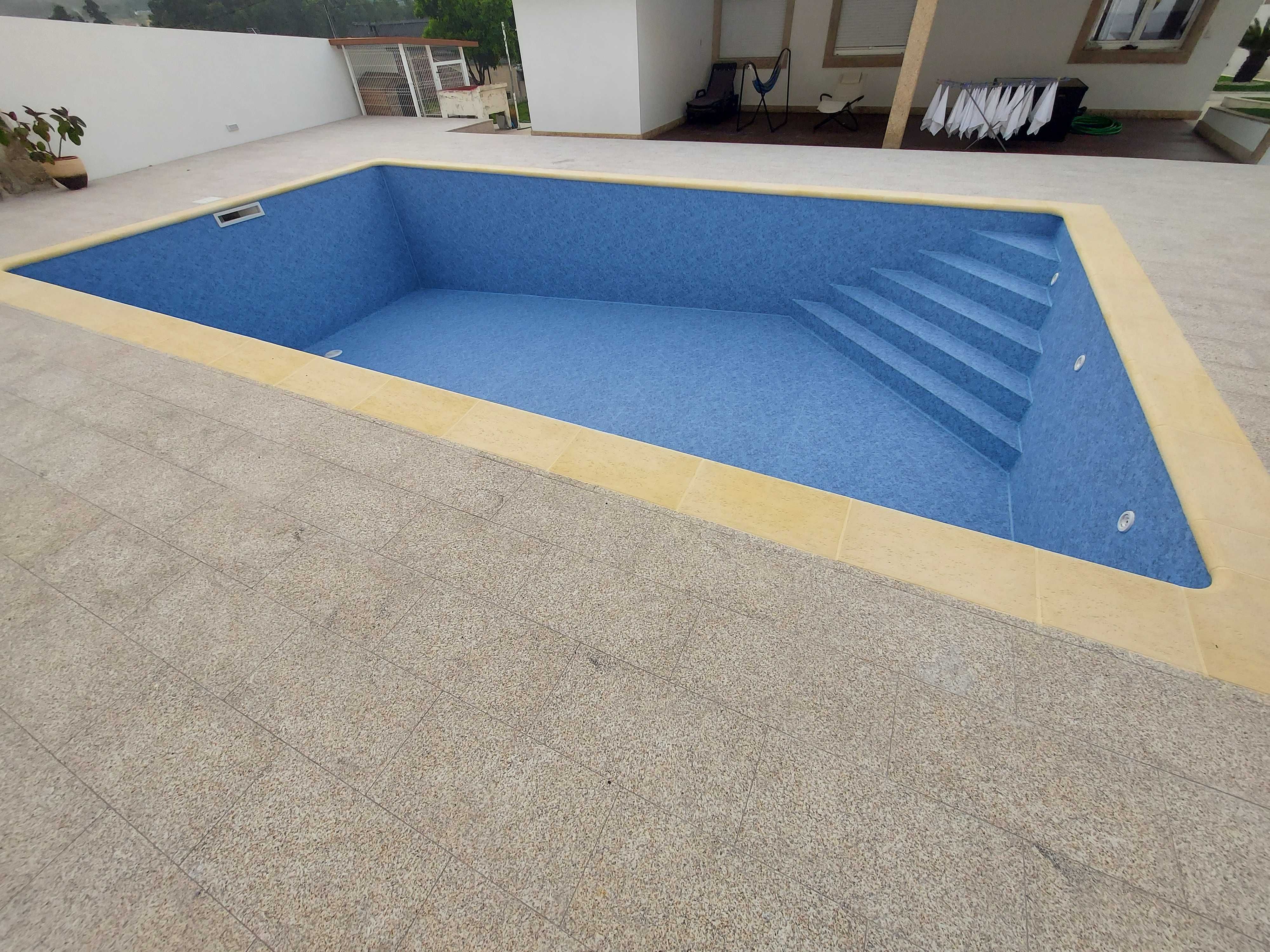 Colocada de tela armada em piscinas