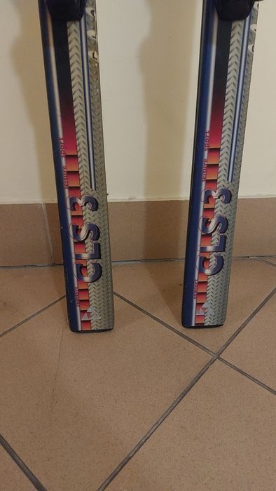 narty Fischer CLS 3 półcarwing 170 cm z wiązaniami