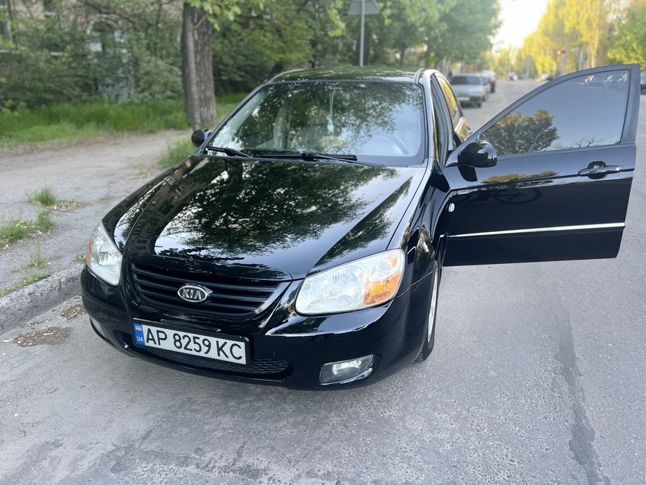 Автомобіль кия церато