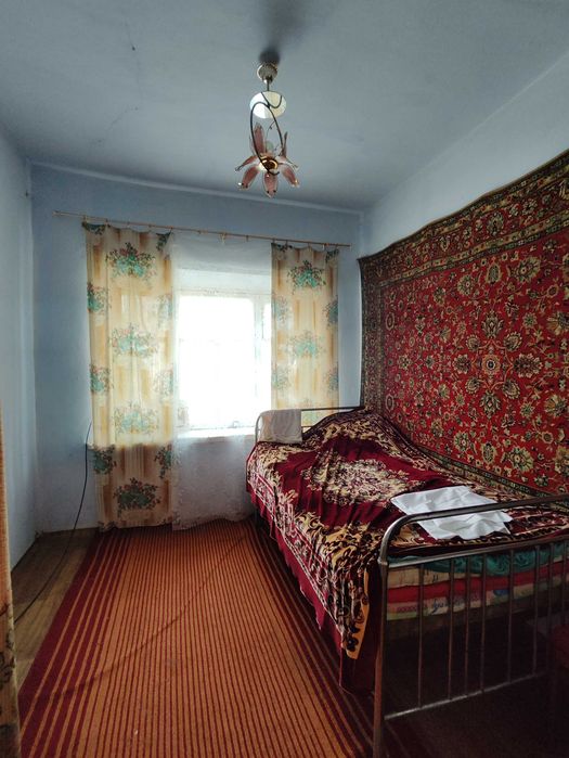 Продам дом в Яськах рядом с центром