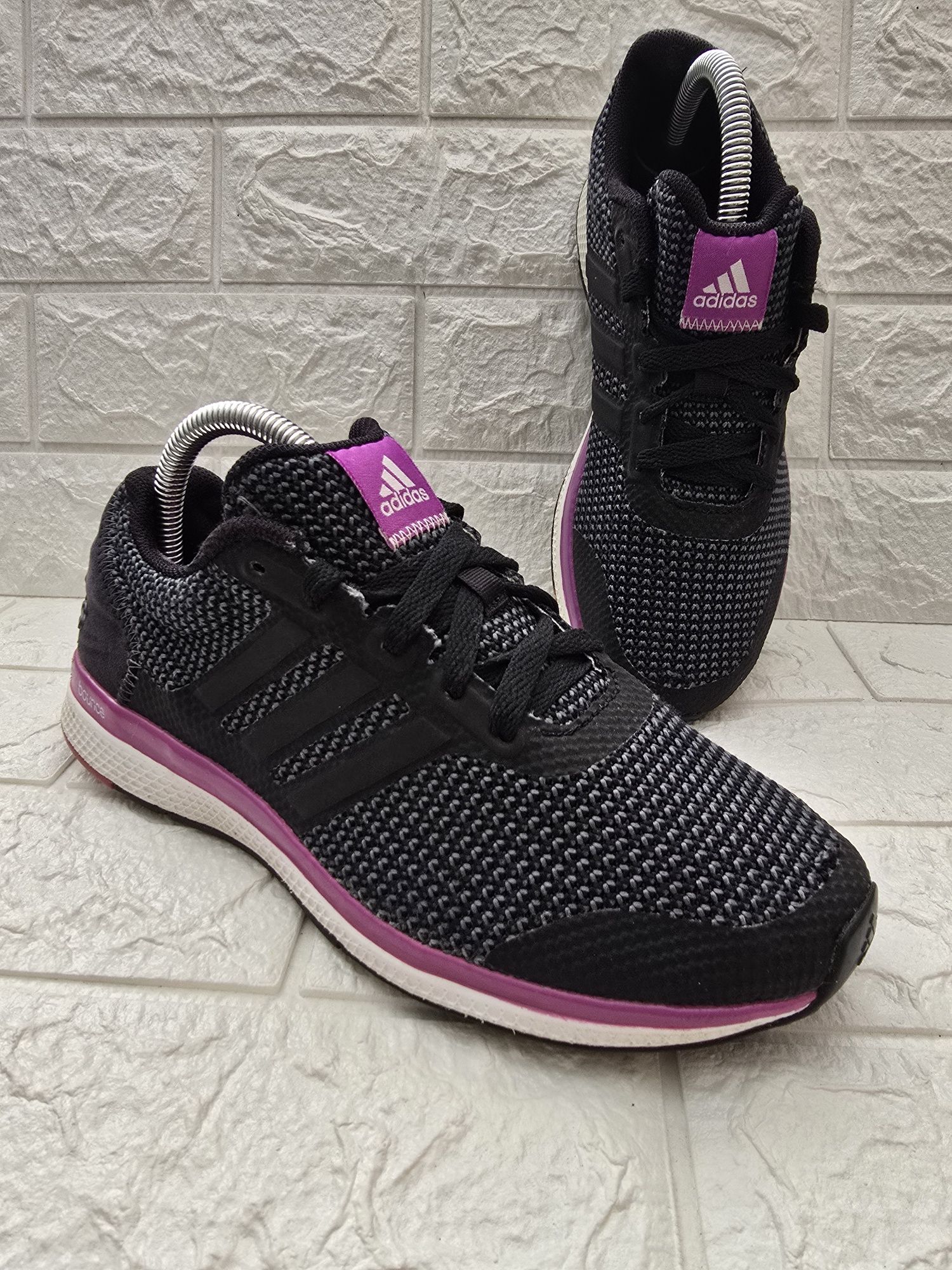 Adidas Mana Bounce r.40
