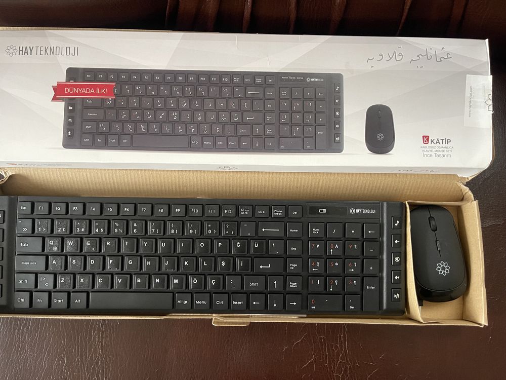 Продам блютуз клавиатуру  + мишку KATIP