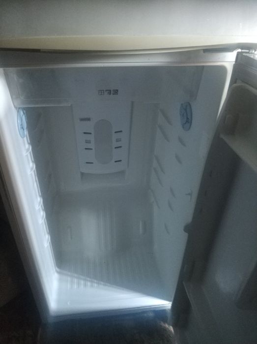 Холодильник Samsung