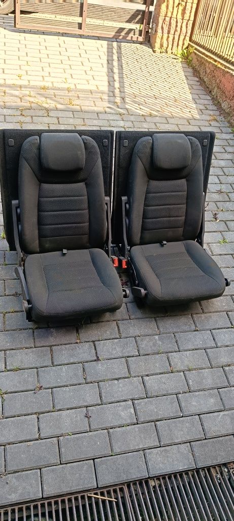 Fotele 3 rząd Ford s max MK1 MK2 komplet pasy plus śruby