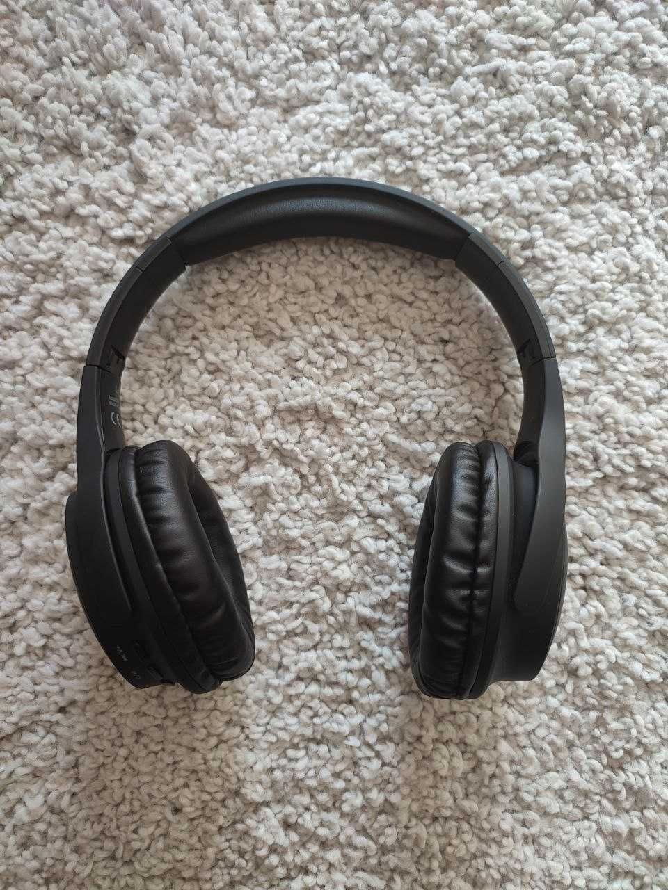 Продам або обміняю навушники Hoco w40