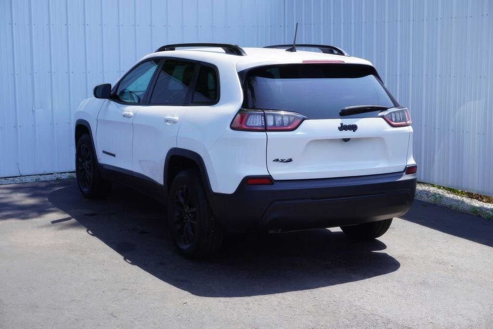 Jeep Cherokee Altitude      2023