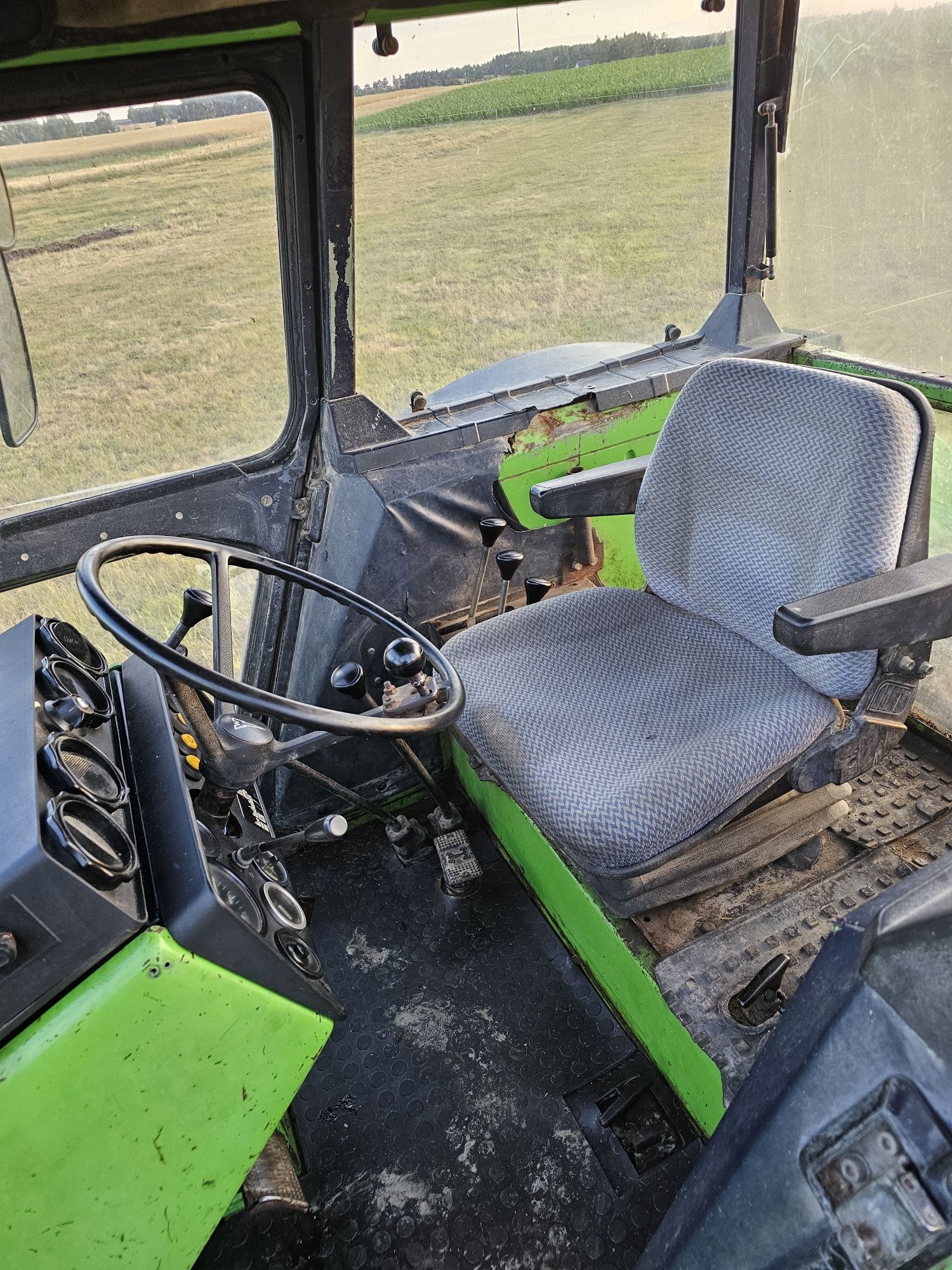 Deutz Fahr DX90 z turem