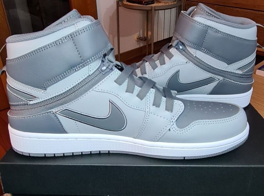 Ténis novos a estrear na caixa Nike AIR JORDAN 1 high flyease 43.