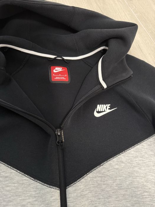 Nike tech fleece M