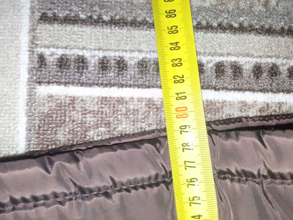 Жіноча куртка, коричневого кольору